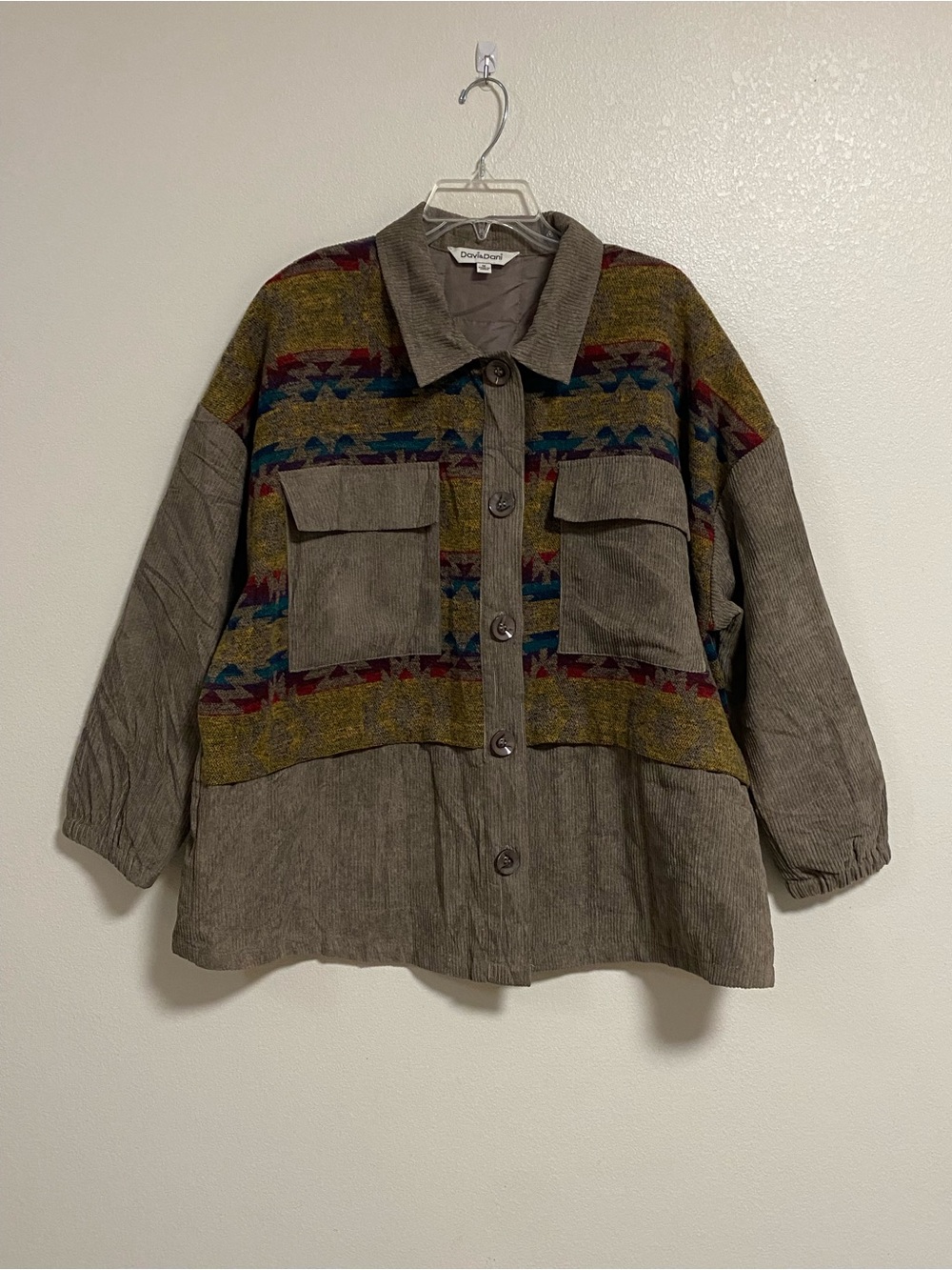 Davi & Dani Gray Aztec Shacket Women’s Size Medium Corduroy Shirt Jacket
